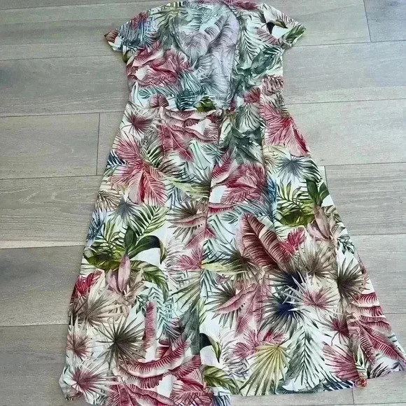 Marine Layer Emlyn Floral Wrap Midi Dress in tropical palm leaf print sz small - Picture 4 of 9